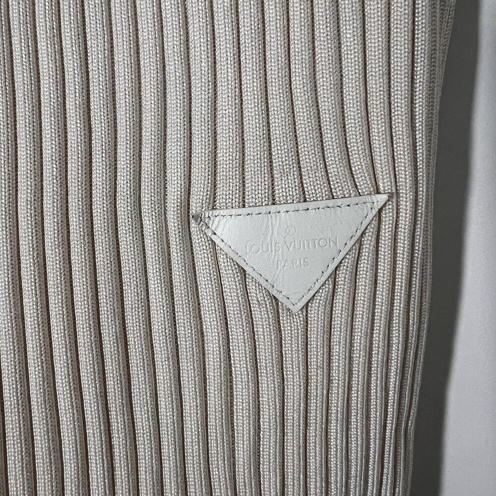 Louis Vuitton Turtleneck Womens XS Beige 100% Silk Ribbed Minimal‎ Quiet Luxury - Picture 3 of 9